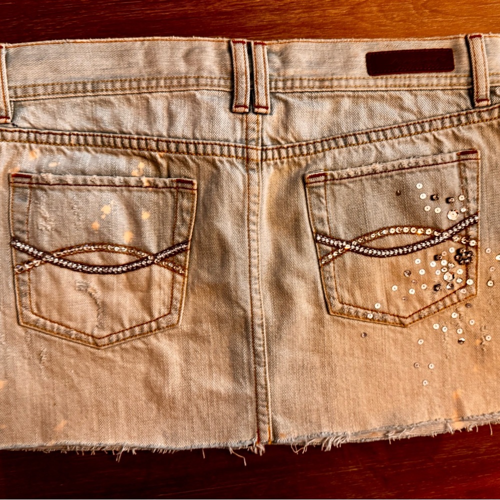 Women’s Abercrombie fitch vintage embellished like new denim mini skirt size 8 - Picture 2 of 8